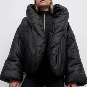 Lululemon hooded insulated wrap size 4